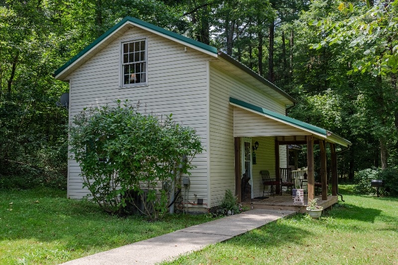 Cabins at Hickory Ridge Hocking Hills Cottages and Cabins