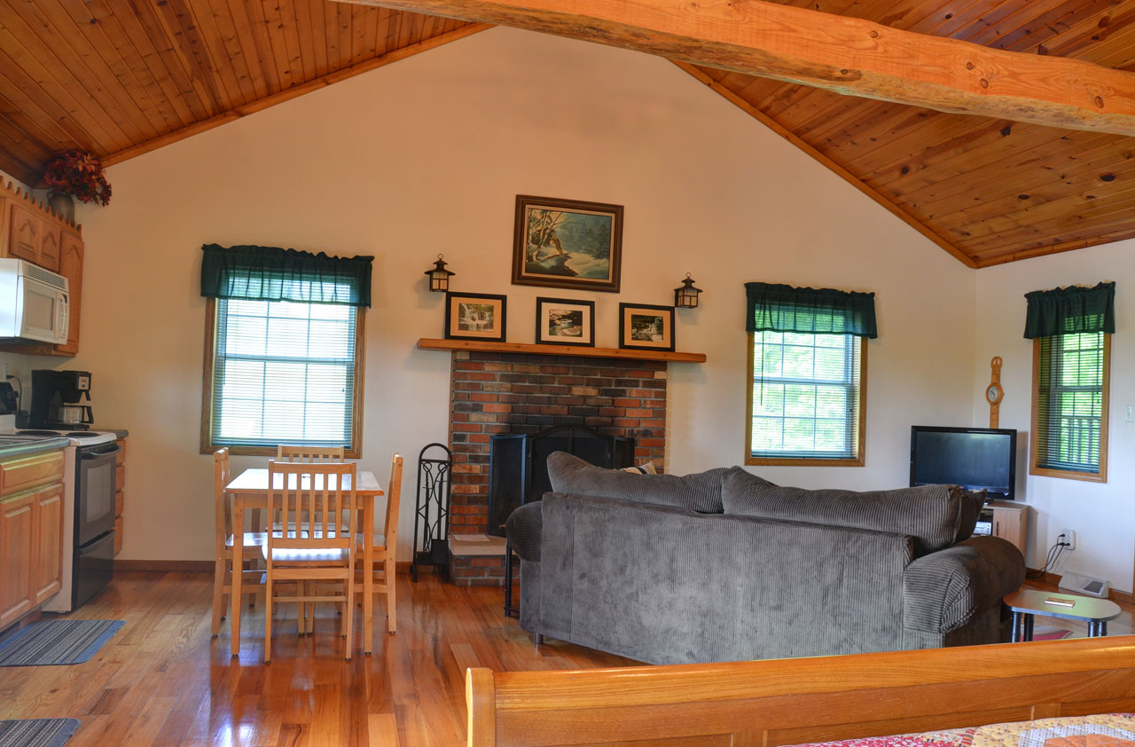 Persimmon hill by Persimmon Hill Cabin