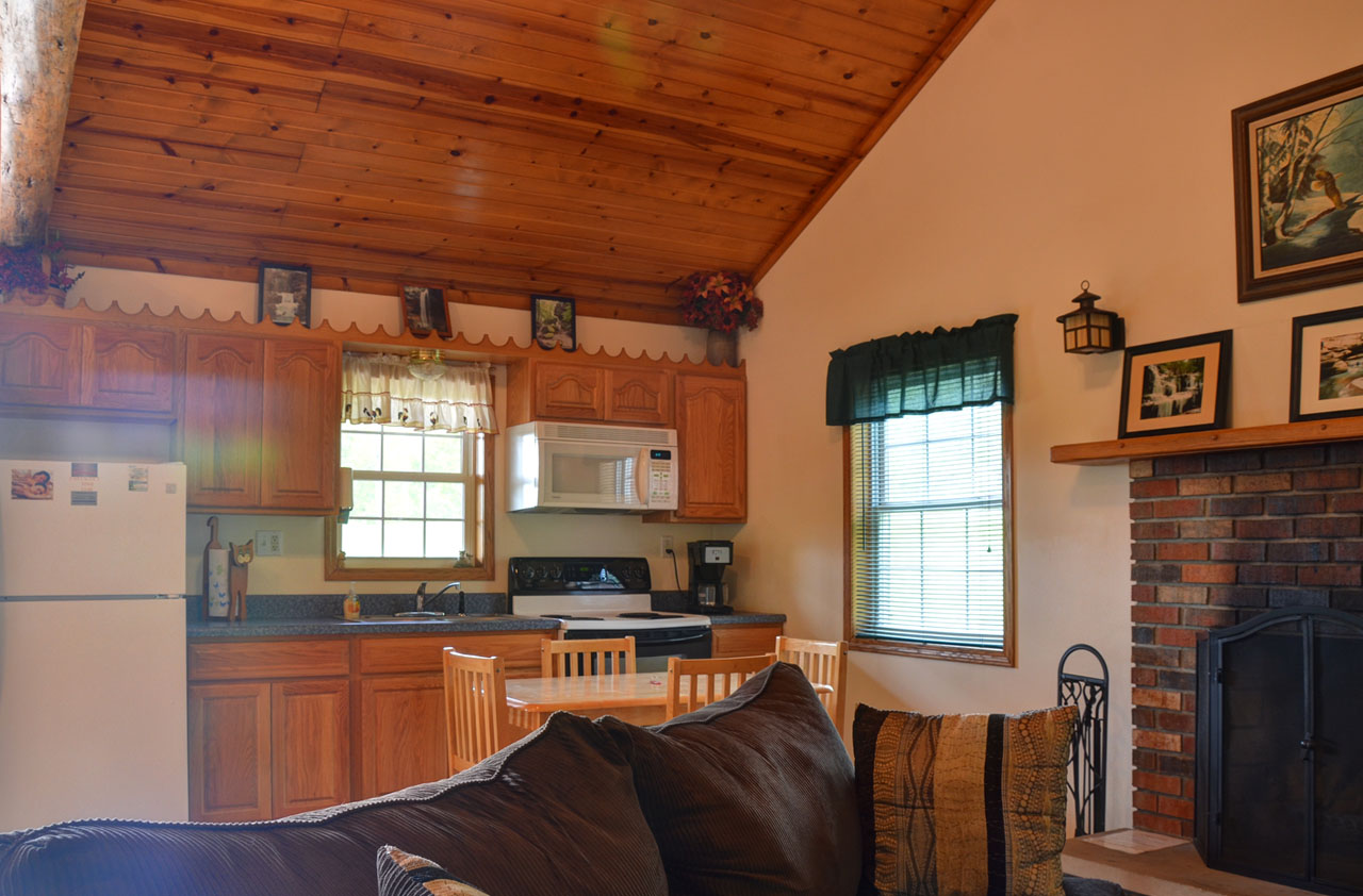 Persimmon hill by Persimmon Hill Cabin