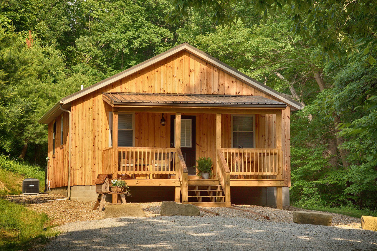 Rustic Roots Cabin  Hocking Hills Cottages and Cabins