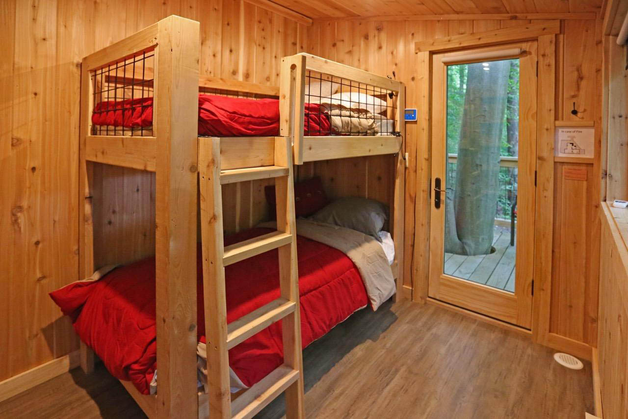 Hocking Hills Treehouse Cabins - Hocking Hills Cottages ...