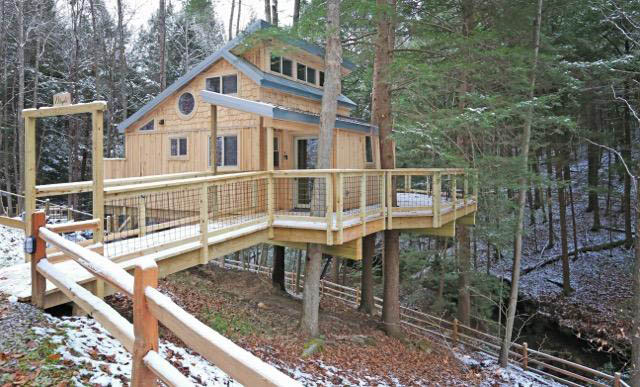 Hocking Hills Treehouse Cabins Hocking Hills Cottages And Cabins