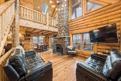 Photo 2085_5463.jpg - Beautiful open floor plan makes this lodge the perfect place for families and friends to gather.
