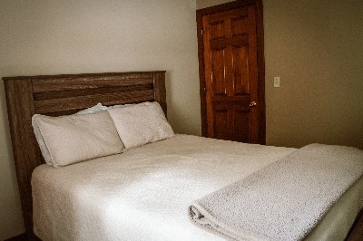 Photo 21_5064.jpg - Bedroom 2 - Queen Bed